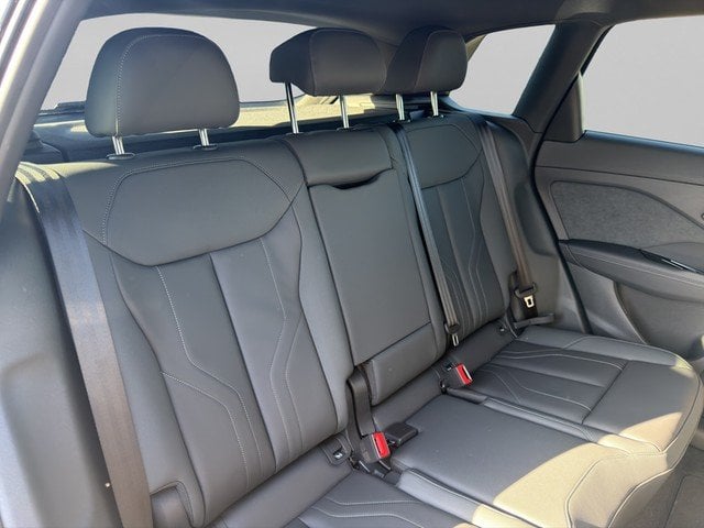 Audi Q3 SUV TFSI S tronic TechPlus*Pano* S line