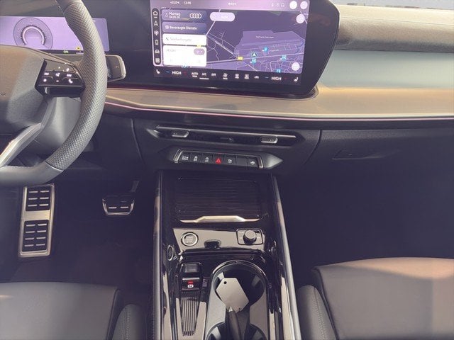 Audi Q3 TFSI S tronic Tech+MMI Plus*Pano*S line