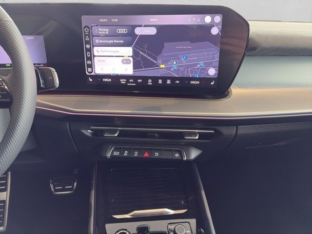 Audi Q3 TFSI S tronic Tech+MMI Plus*Pano*S line