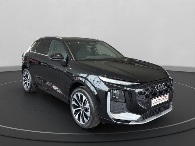 Audi Q3 TFSI S tronic Tech+MMI Plus*Pano*S line