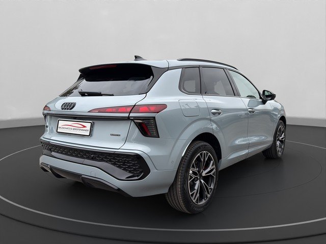 Audi Q3 TFSI quattro *TechPro*S line*DigiMatrix*HuD* Akustikglas ACC HUD