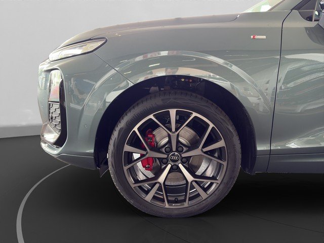 Audi Q3 TFSI quattro TechPlus**Digital Matrix*Pano