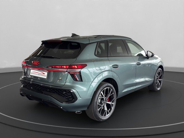 Audi Q3 TFSI quattro TechPlus**Digital Matrix*Pano
