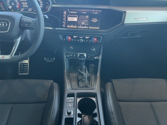 Audi Q3 Sportback 35 TFSI S Line MMI+*LED*SHZ