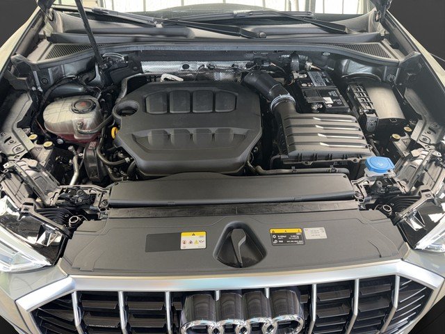 Audi Q3 40 TFSI quattro S line *LED*GRA*PDC*SZH*KESSY* PDC el.Heck  SHZ