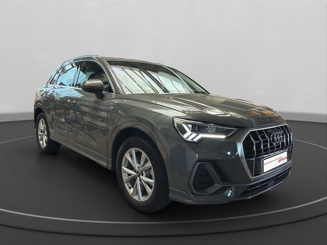 Audi Q3 40 TFSI quattro S line *LED*GRA*PDC*SZH*KESSY* PDC el.Heck  SHZ