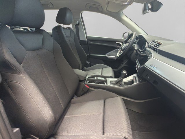 Audi Q3 40 TFSI quattro S line *LED*GRA*PDC*SZH*KESSY* PDC el.Heck  SHZ