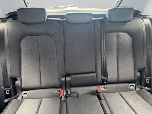 Audi Q3 40 TFSI quattro S line *LED*GRA*PDC*SZH*KESSY* PDC el.Heck  SHZ