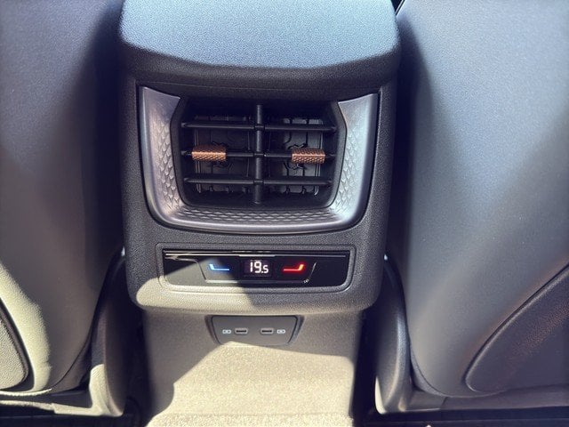 Cupra Terramar 1.5 eTSI 7-Gang-DSG SpurH el.Heck SHZ