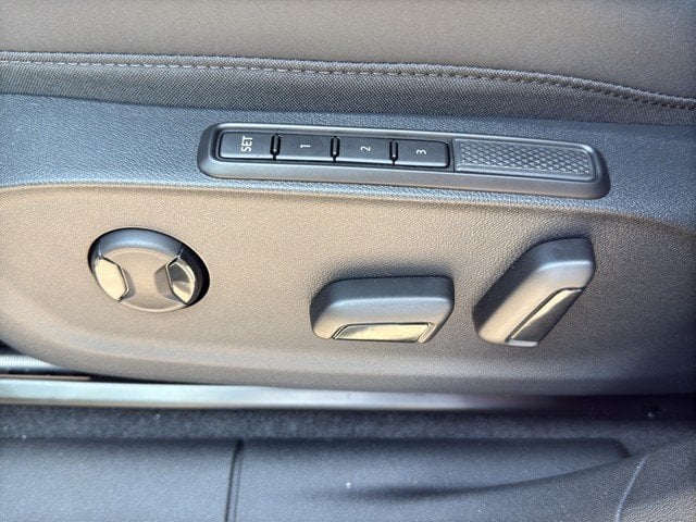 Cupra Terramar 1.5 eTSI 7-Gang-DSG SpurH el.Heck SHZ