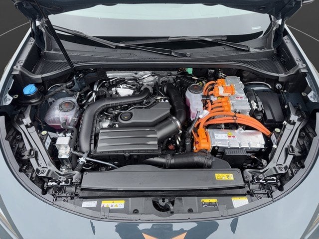 Cupra Terramar 1.5 e-HYBRID 6-Gang-DSG