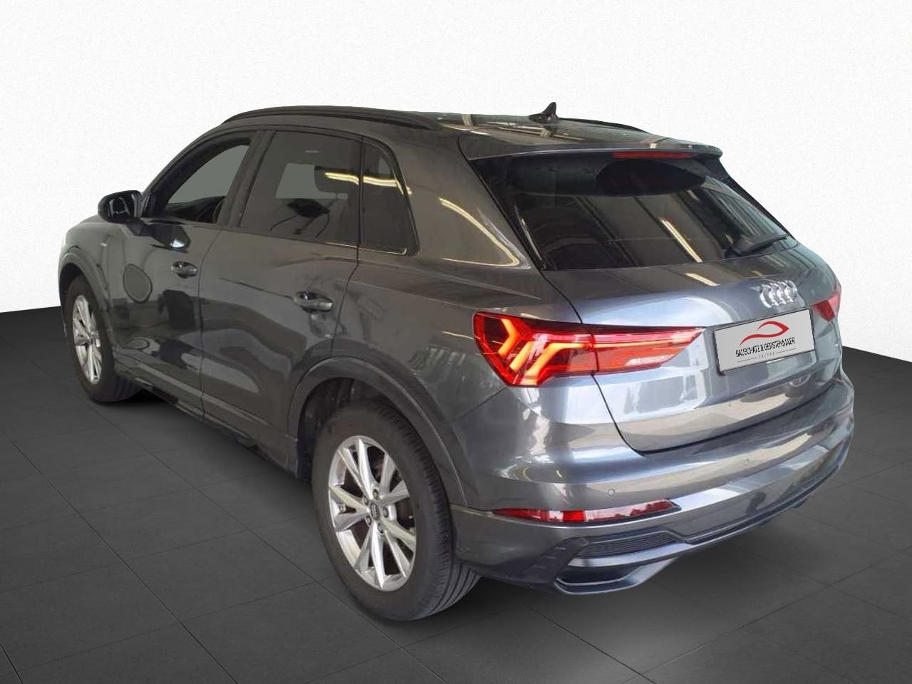 Audi Q3 40 TFSI quattro S Line *AHK*LED*KAMERA* Akustikglas LM