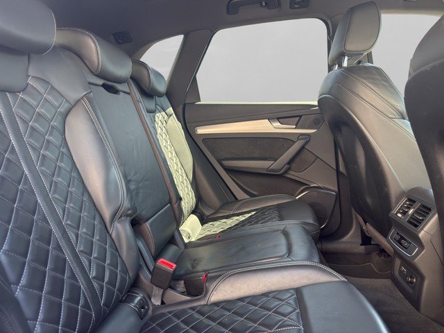 Audi Q5 45 TFSI quattro sport *AHK*NAVI*RFK*GRA*SZH* Sportp. PDC el.Heck