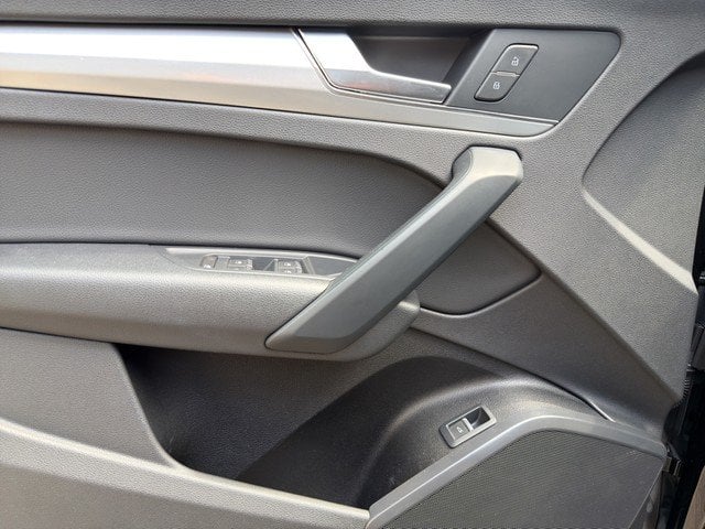 Audi Q5 40 TDI quattro sport *NAVI*LEDER*ACC*KAMERA* PDC ACC DynLicht
