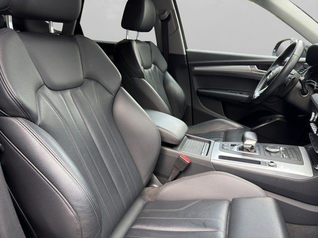 Audi Q5 40 TDI quattro sport *NAVI*LEDER*ACC*KAMERA* PDC ACC DynLicht