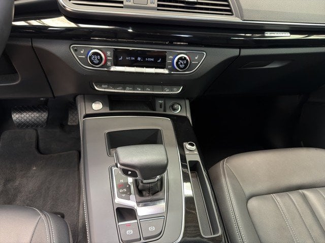 Audi Q5 50 TFSI e quattro *MATRIX*360°*AHK*ACC*NAVI* PDC DynLicht