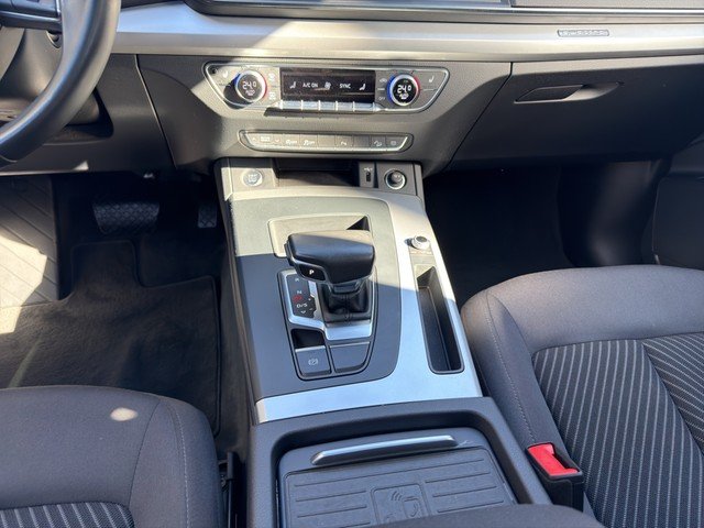 Audi Q5 40 TDI quattro advanced *AHK*PANO*NAVI*SHZ* PDC