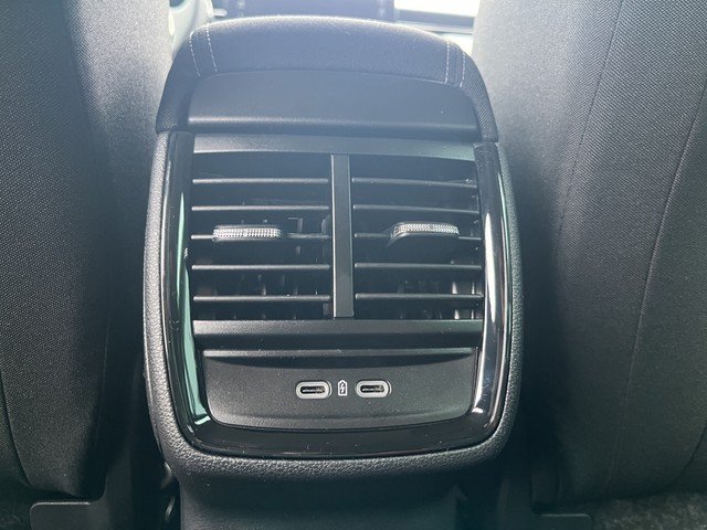 Skoda Kamiq 1.5 TSI DSG Tour *AHK*MATRIX*RFK*NAVI*SZH* PDC SpurH Virtual Kam.
