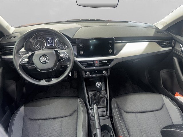 Skoda Scala 1.5 TSI Tour Ambition *LED*RFK*ACC*NWS*SZ* LED PDC DynLicht Kam. SpurH  SHZ