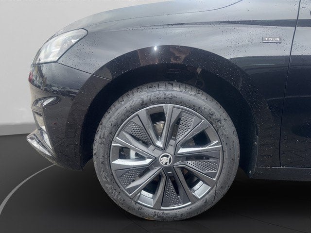 Skoda Fabia 1.0 TSI DSG Tour *KESSY*RFK*LED*SZH*PDC* LM Winterp. Navi PDC DynLicht