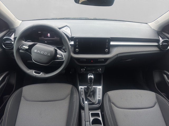 Skoda Fabia 1.0 TSI DSG Tour *KESSY*RFK*LED*SZH*PDC* LM Winterp. Navi PDC DynLicht