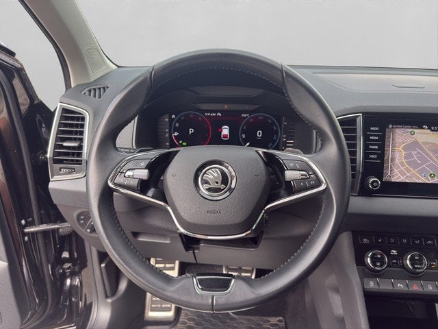 Skoda Karoq 2.0 TDI DSG Tour *LED*VIRTUAL*SZH*RFK*PDC* AHK LED Navi PDC Kam.