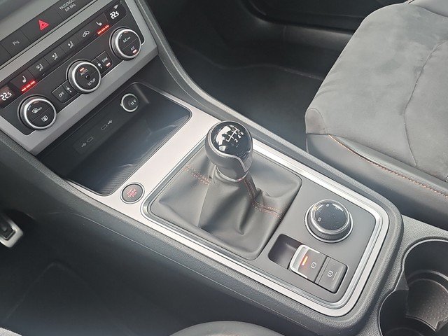 Seat Ateca 2.0 TDI FR NAVI*ACC*SZH*LED*VIRTUAL*KESSY Navi DynLicht SpurH