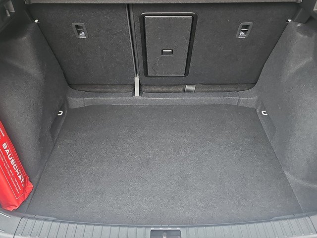 Seat Ateca 2.0 TDI FR NAVI*ACC*SZH*LED*VIRTUAL*KESSY Navi DynLicht SpurH