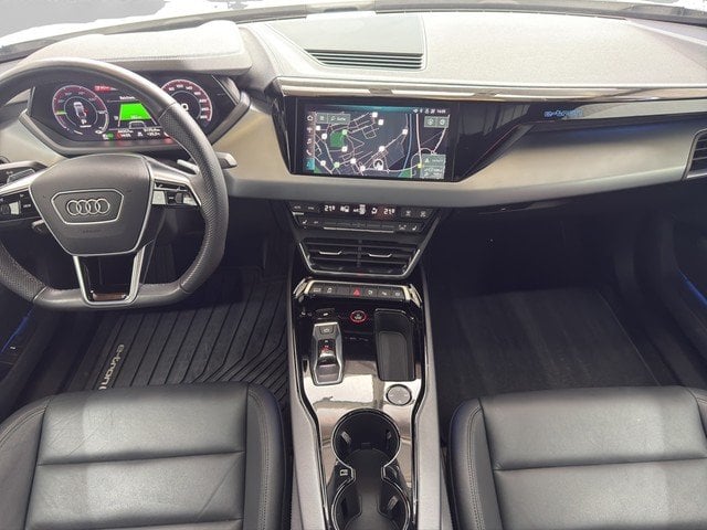 Audi e-tron GT quattro *LUFT*NAVI*PANO*LED*360°*DWA* PDC ACC DynLicht SpurH