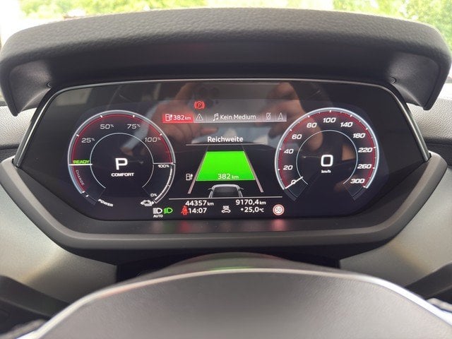 Audi e-tron GT quattro *LUFT*NAVI*PANO*LED*360°*DWA* PDC ACC DynLicht SpurH