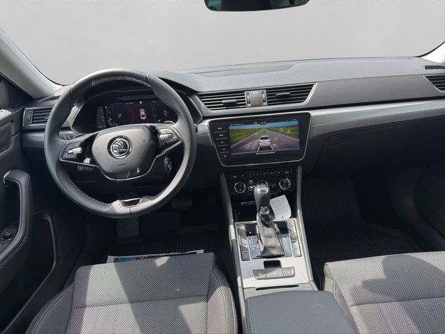 Skoda Superb Lim. 2.0 TSI DSG Style *LED*NAVI*ACC*AHK* AHK Navi PDC ACC