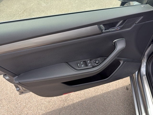 Skoda Superb Lim. 2.0 TSI DSG Style *LED*NAVI*ACC*AHK* AHK Navi PDC ACC