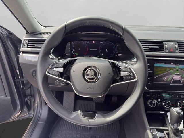 Skoda Superb Lim. 2.0 TSI DSG Style *LED*NAVI*ACC*AHK* AHK Navi PDC ACC