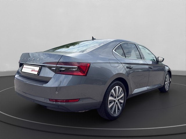 Skoda Superb Lim. 2.0 TSI DSG Style *LED*NAVI*ACC*AHK* AHK Navi PDC ACC