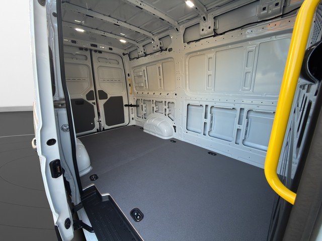 VW Crafter 35 Kasten MR HD 2.0 TDI *AHK*KLIMA*PDC*