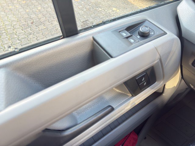 VW Crafter 35 Kasten MR HD 2.0 TDI *STHZ*NAVI*RFK*