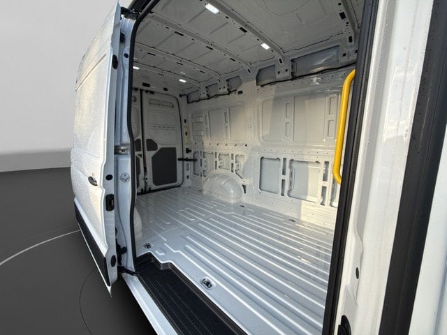 VW Crafter 35 Kasten MR HD 2.0 TDI *STHZ*NAVI*RFK*