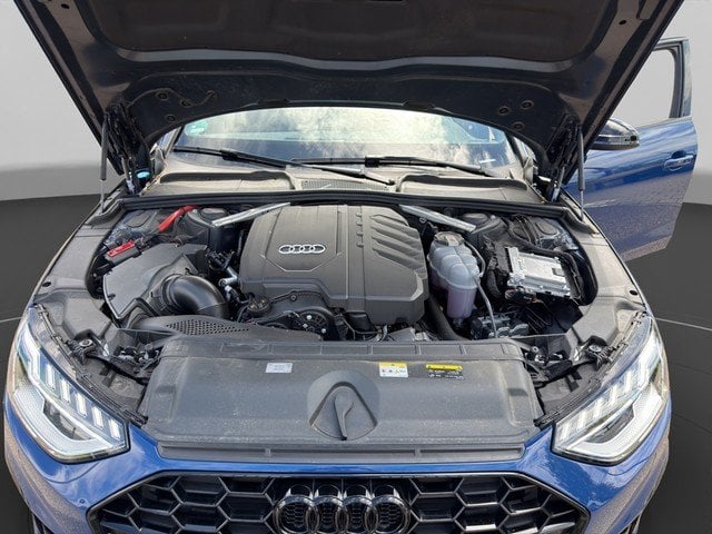 Audi A4 Avant 35 TFSI S Line