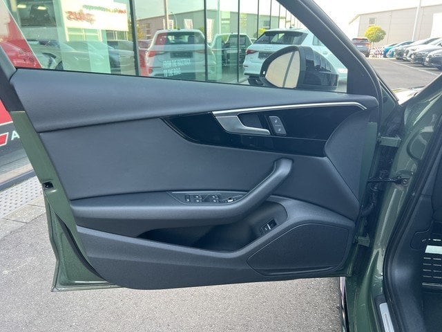 Audi A4 Avant 35 TFSI S Line