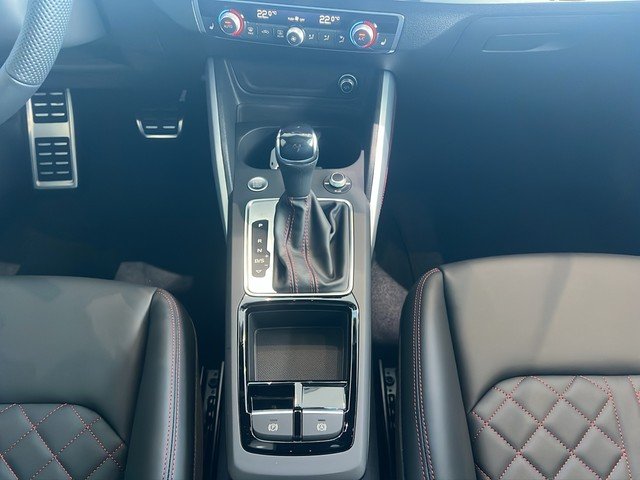 Audi Q2 S line 40 TFSI quattro Matrix*AHK*SONOS