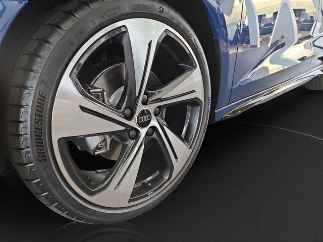 Audi A3 Limousine 35 TFSI S tronic S line *MATRIX*