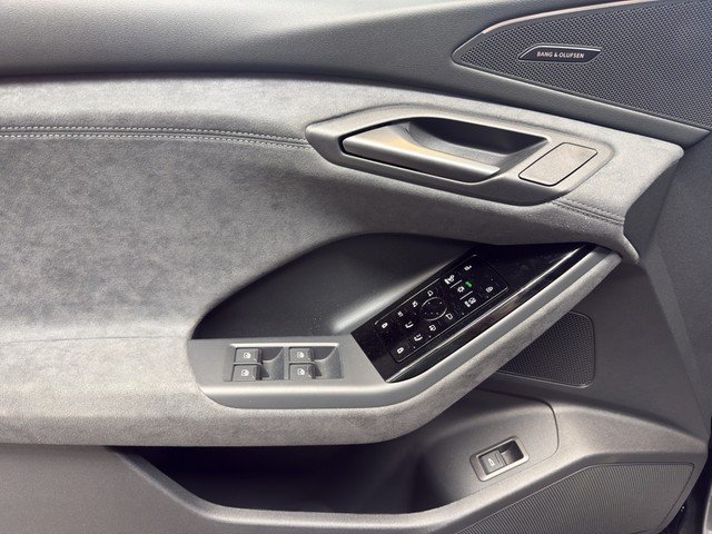 Audi Q6 SUV e-tron quattro Pano*AHK*S line busines