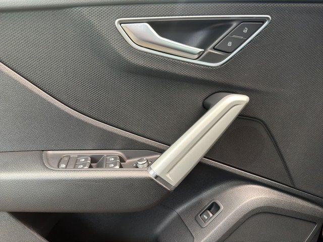 Audi Q2 30 TDI advanced *LEDER*SH*NAVI*OPTIK*KAMERA* PDC ACC SpurH