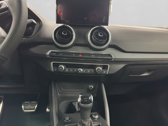 Audi Q2 S line 35 TFSI Matrix*Pano*Sonos*S line