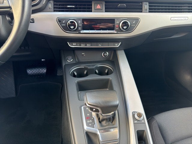 Audi A4 Avant 40 TDI quattro S line *LED*AHK*ACC*SZH*