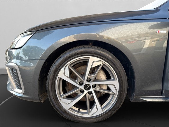 Audi A4 Avant 40 TDI quattro S line *LED*AHK*ACC*SZH*