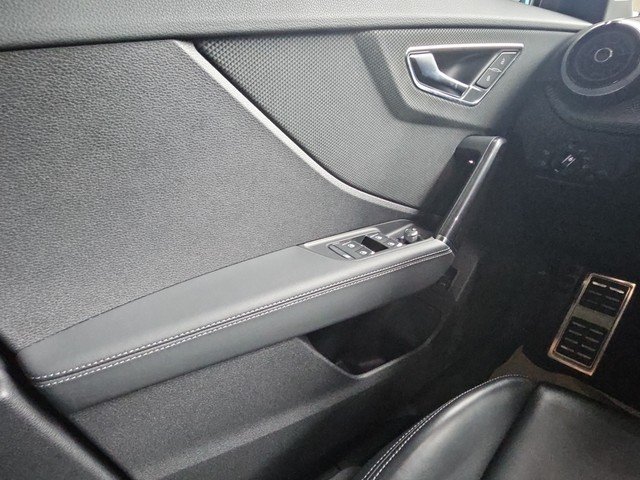 Audi SQ2 2.0 TFSI quattro *AHK*LEDER*SH*NAVI*MATRIX* AHK MATRIX Navi ACC