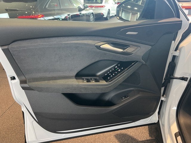 Audi Q6 e-tron perf. TechPro*Pano* S line business