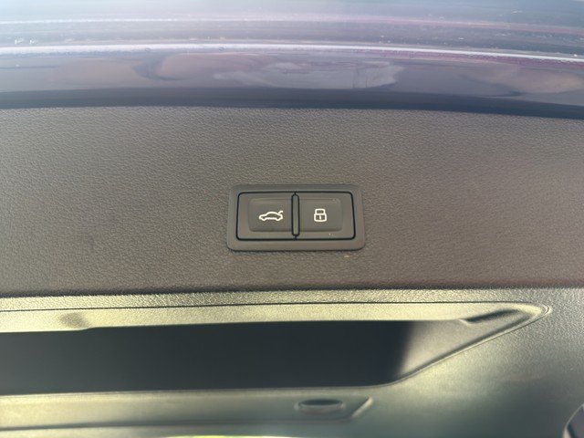 Audi Q2 30 TDI advanced *LED*NAVI*SZH*KESSY*SIDE* SpurH el.Heck
