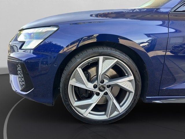 Audi S3 Lim. 2.0 TFSI quattro ACC*MMI*MATRIX* DynLicht Virtual SHZ